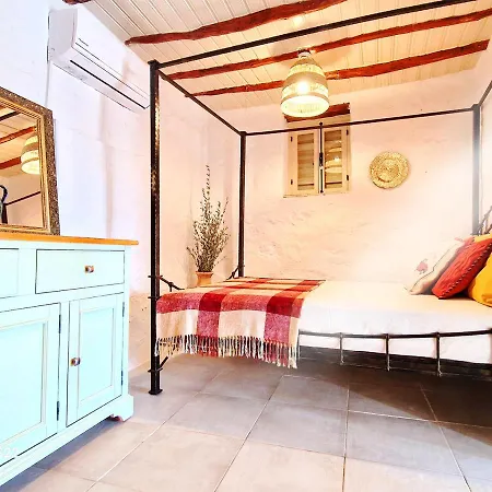 Boutique Traditional Spa Vila Newly Renovated 2023! Villa *