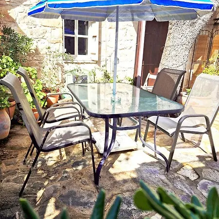 Villa Boutique Traditional Spa Vila Newly Renovated 2023! Pegeia